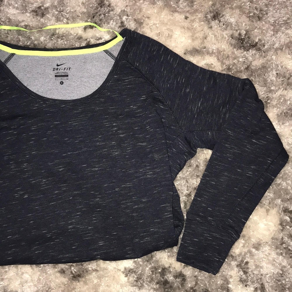Nike long sleeve pullover/ sweatshirt